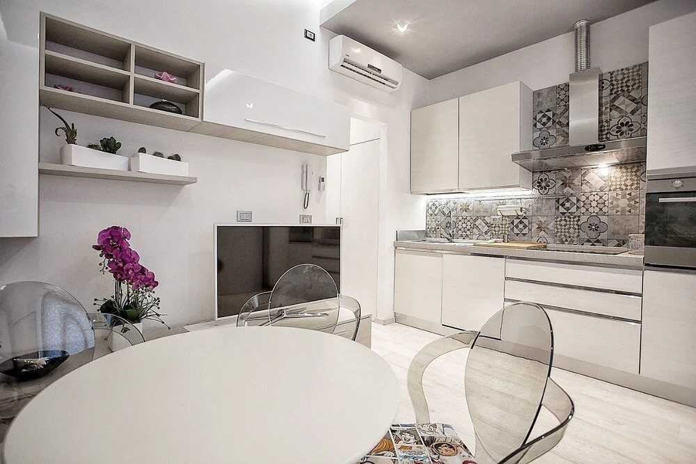 Giuliana Apartments