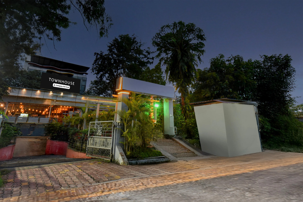 Townhouse Balewadi Stadium Pune Formerly Hotel Sarovar