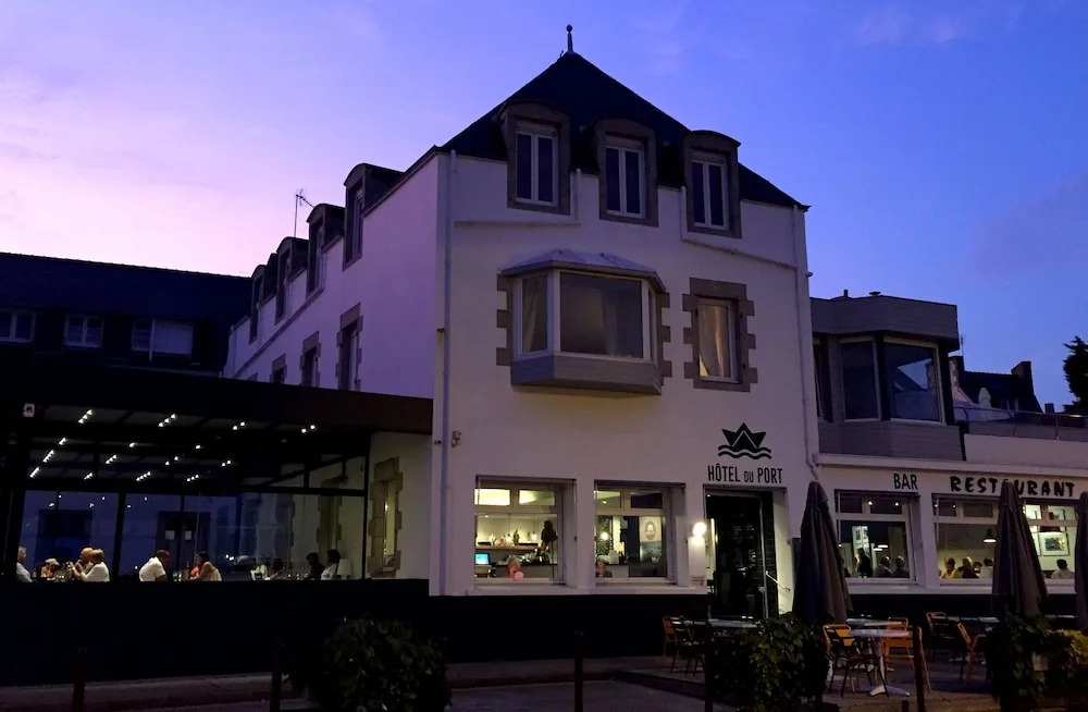 Logis Hotel Du Port