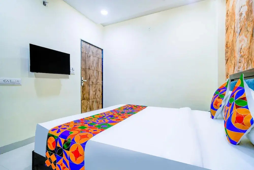 FabHotel Ritik