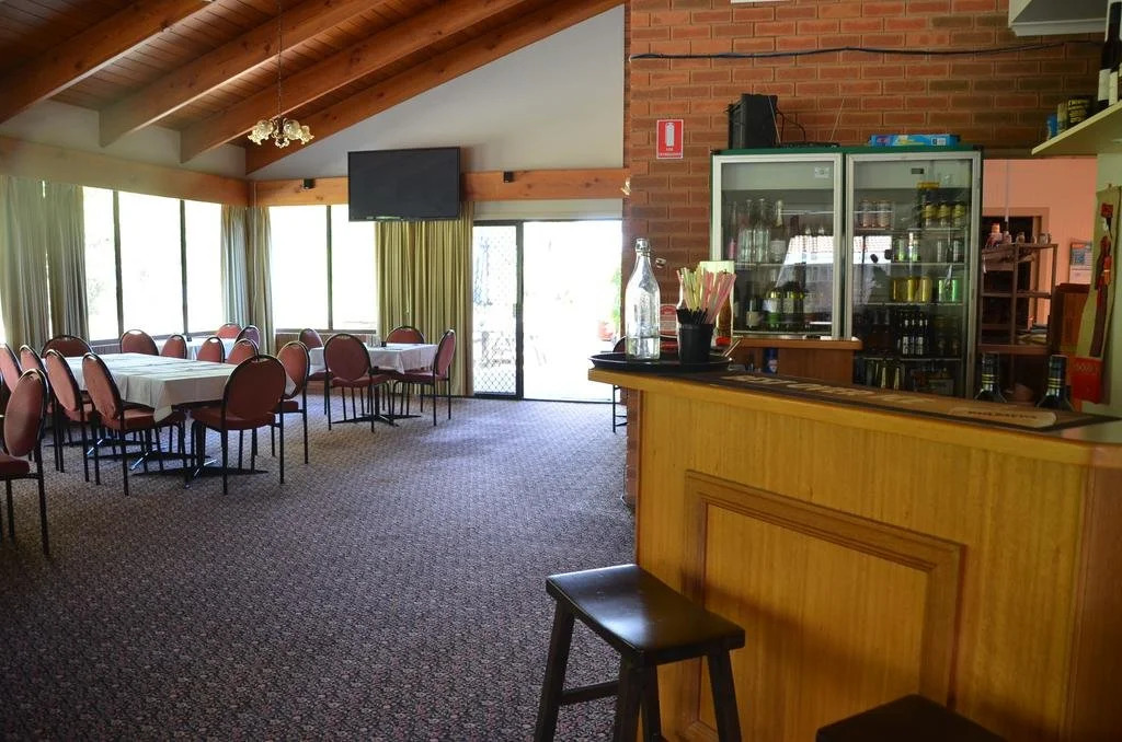 Kingswood Motel