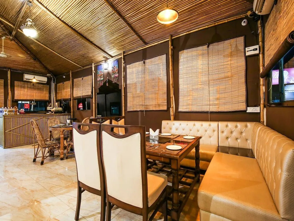 Oyo 47577 Hotel Goldenland