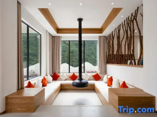 Junshan Homestay (Kangding Branch)