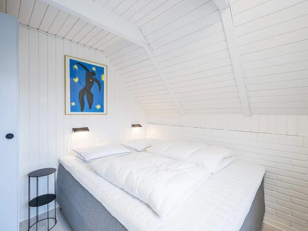 6 person holiday home in Hvide Sande
