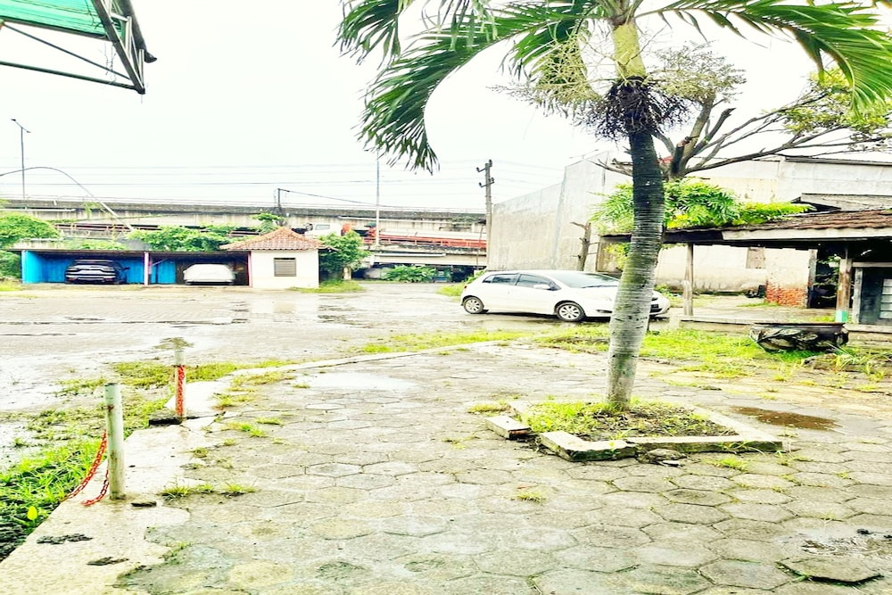 OYO 95141 Tanjung Mas Hotel