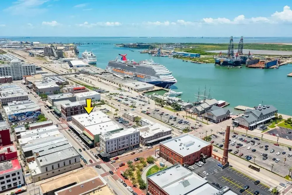 Galveston Historic Strand Loft 201