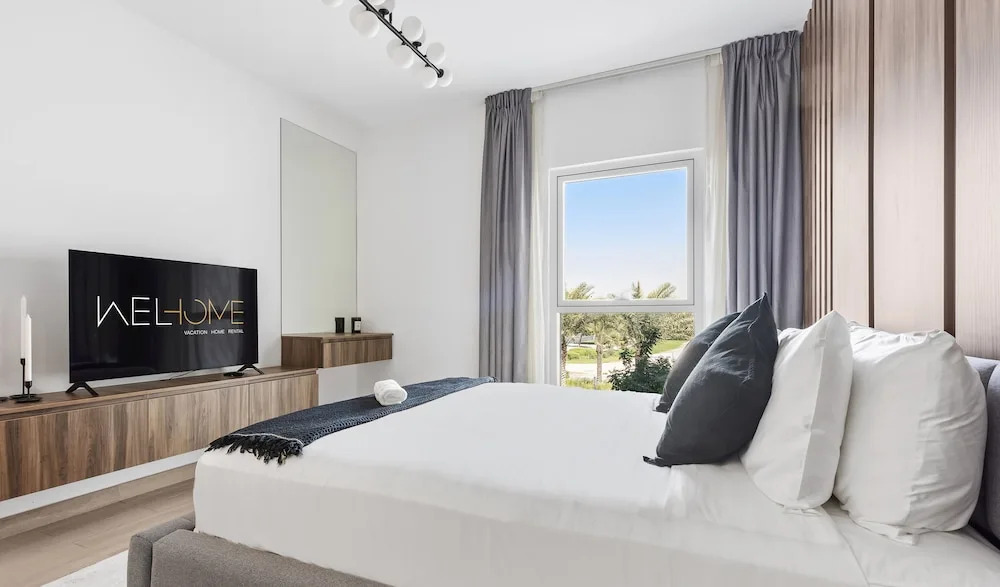 WelHome - Apt Close to Yas Waterworld and Ferrari Circuits