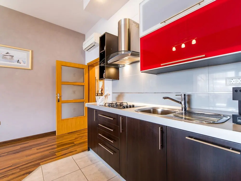 Modern Apartment in Korčula with Terrace