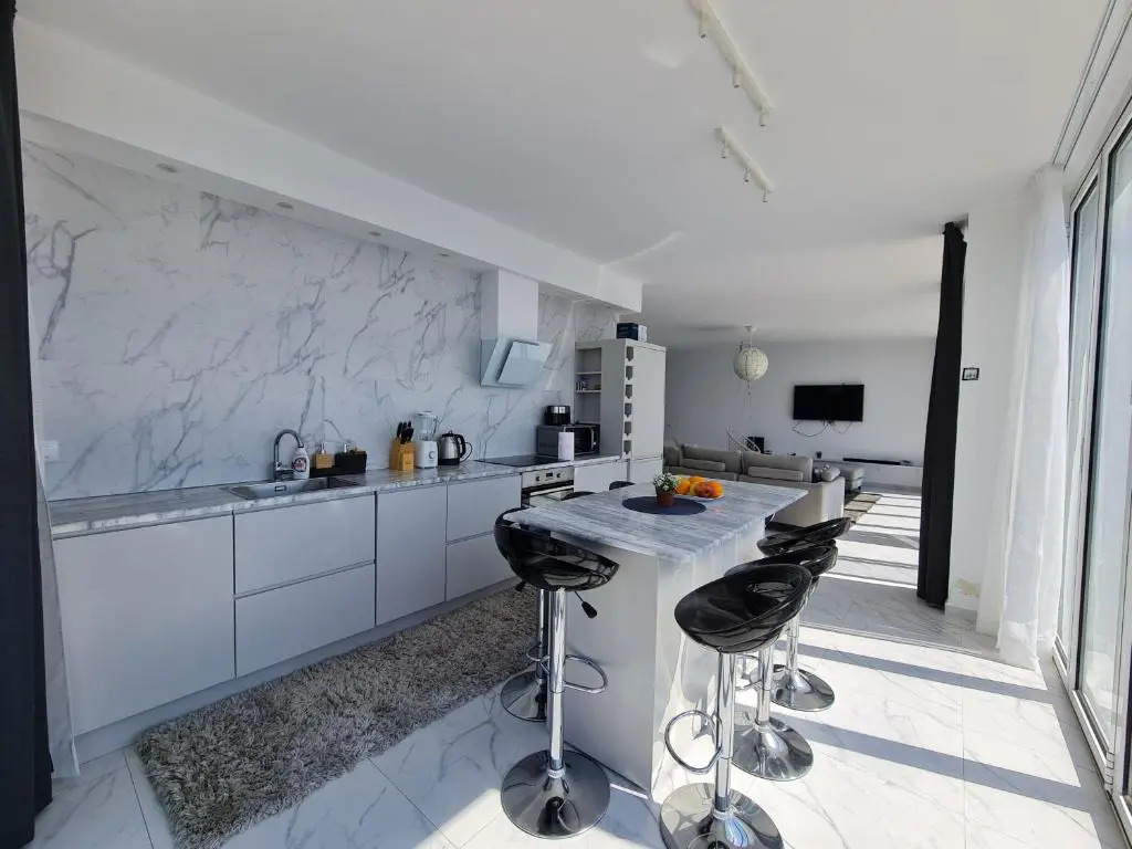 Infinity Sea View Penthouse