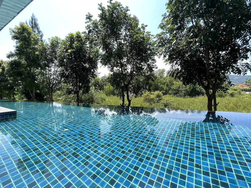 ZcapeX2 Condo near Boat Avenue & Laguna