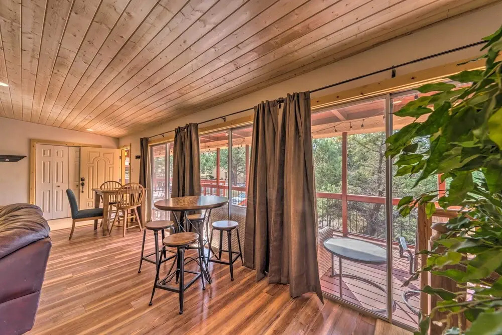 Airy Alto Escape: 1 Mi to Ruidoso Winter Park