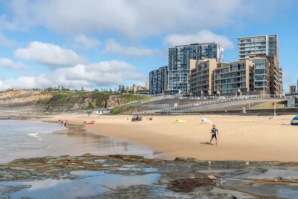 Arena, Unit A1205/75 Shortland Esplanade