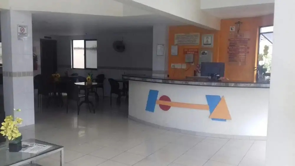 Hotel Piramide Pituba - Av Paulo VI