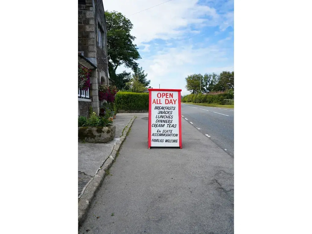 Fox & Hounds Hotel