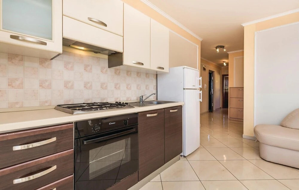 Amazing Apartment in Povljana With 2 Bedrooms