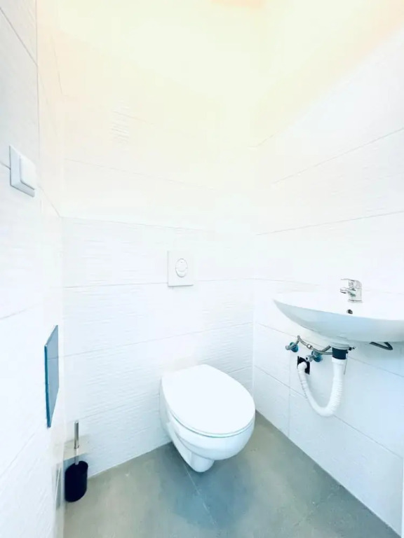 Urban 10BR Retreat Near Rathausplatz