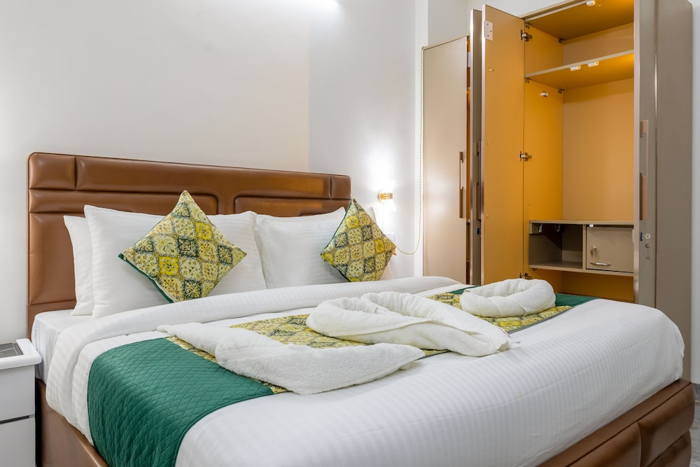 Yashobhoomi Suites near Yashobhoomi Convention Centre