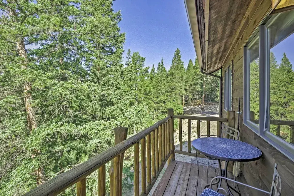Spacious Fairplay Retreat w/ Hot Tub & Fire Pit!