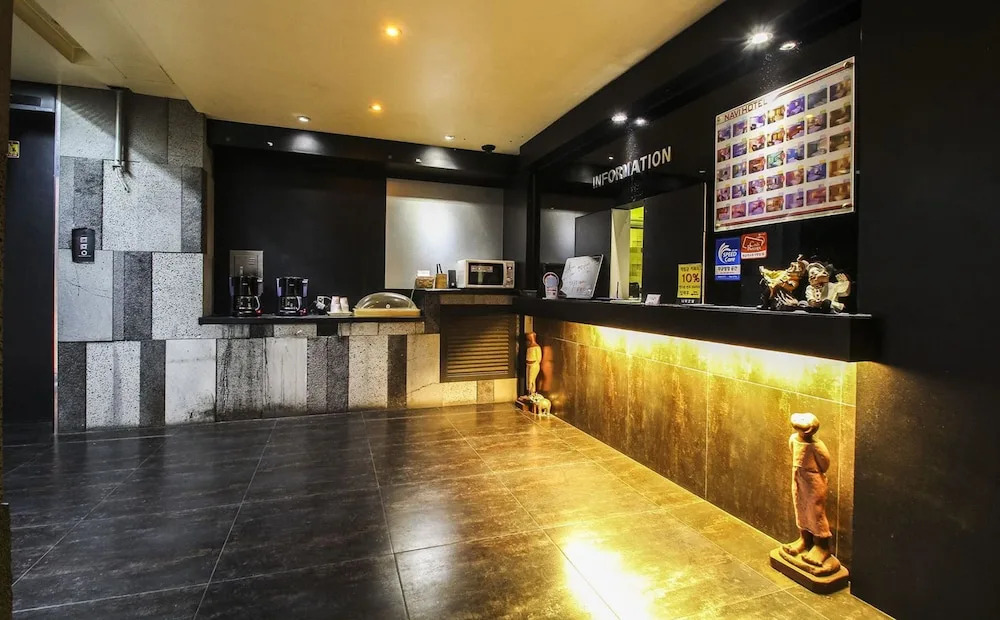 Nabi Hotel