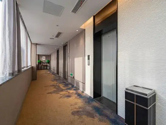 Homeinn Selected Hotel (Linyi Xianggang Road Airport International Convention and Exhibition Center)
