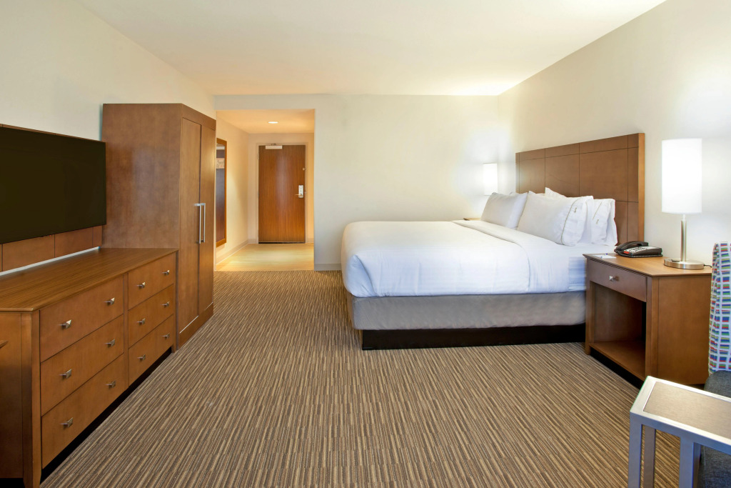 Holiday Inn Express Hotel & Suites Austin Downtown - University by IHG