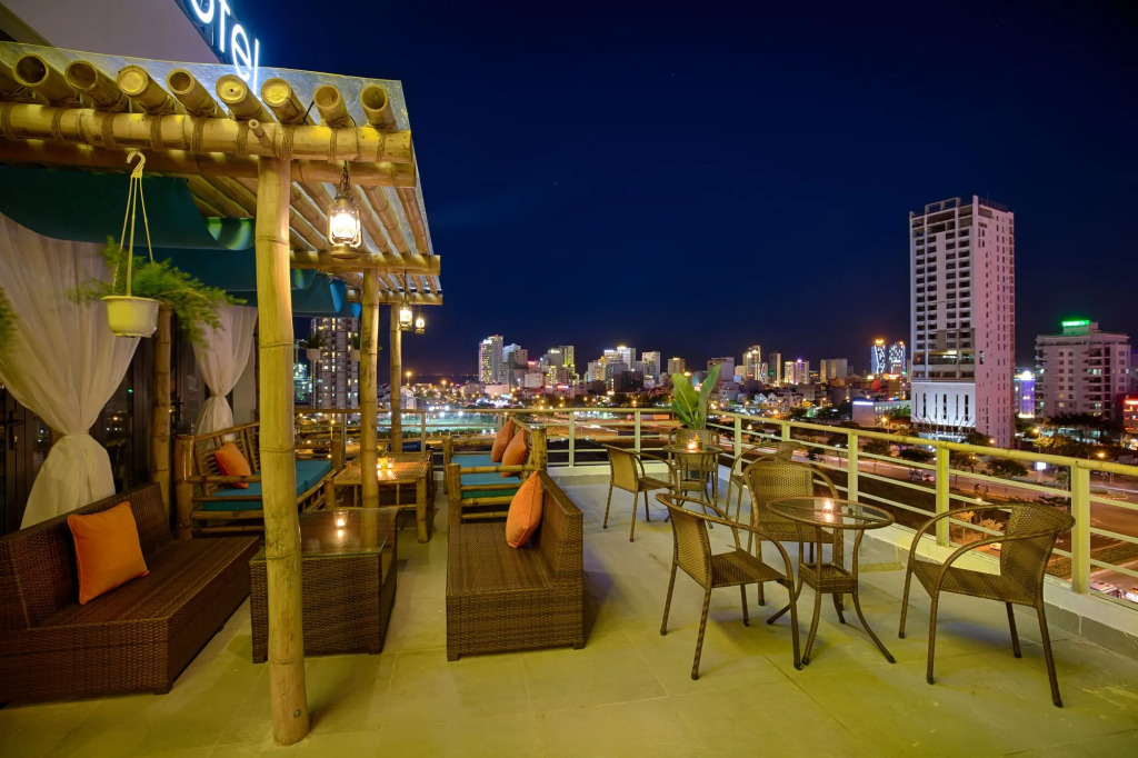 Continent Hotel Danang