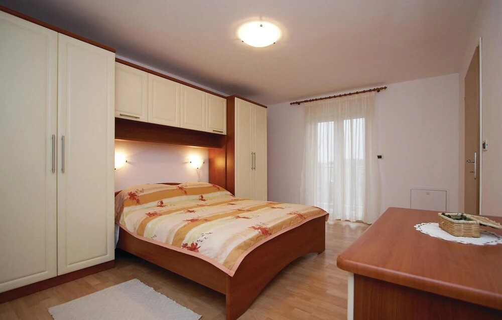 Holiday Home Hrboki Iii