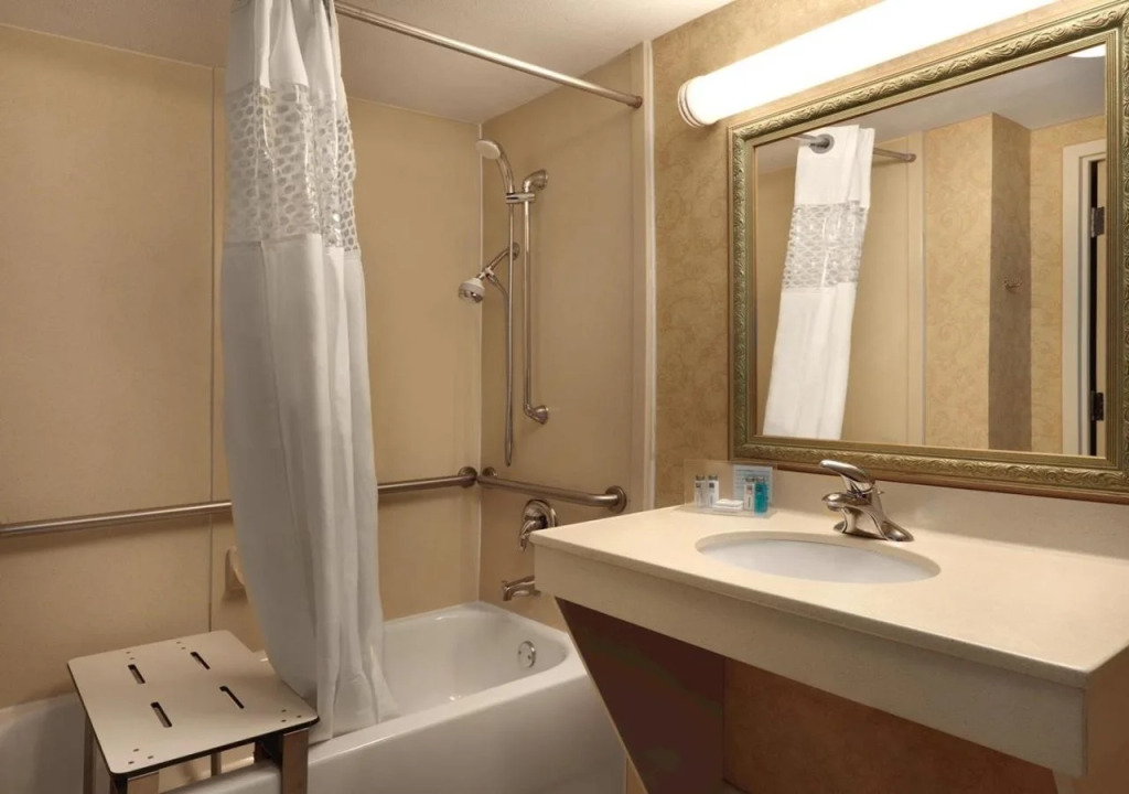 Holiday Inn Express Hartford South - Rocky Hill by IHG