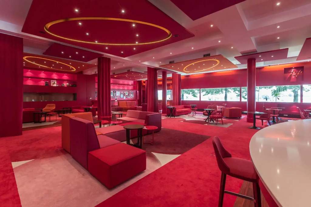 Airport Hotel Basel - Convenient & Friendly