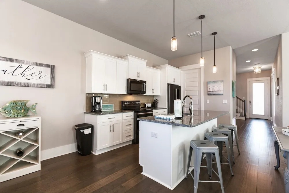 VI Suns ats of Frangista - 4 Br Home