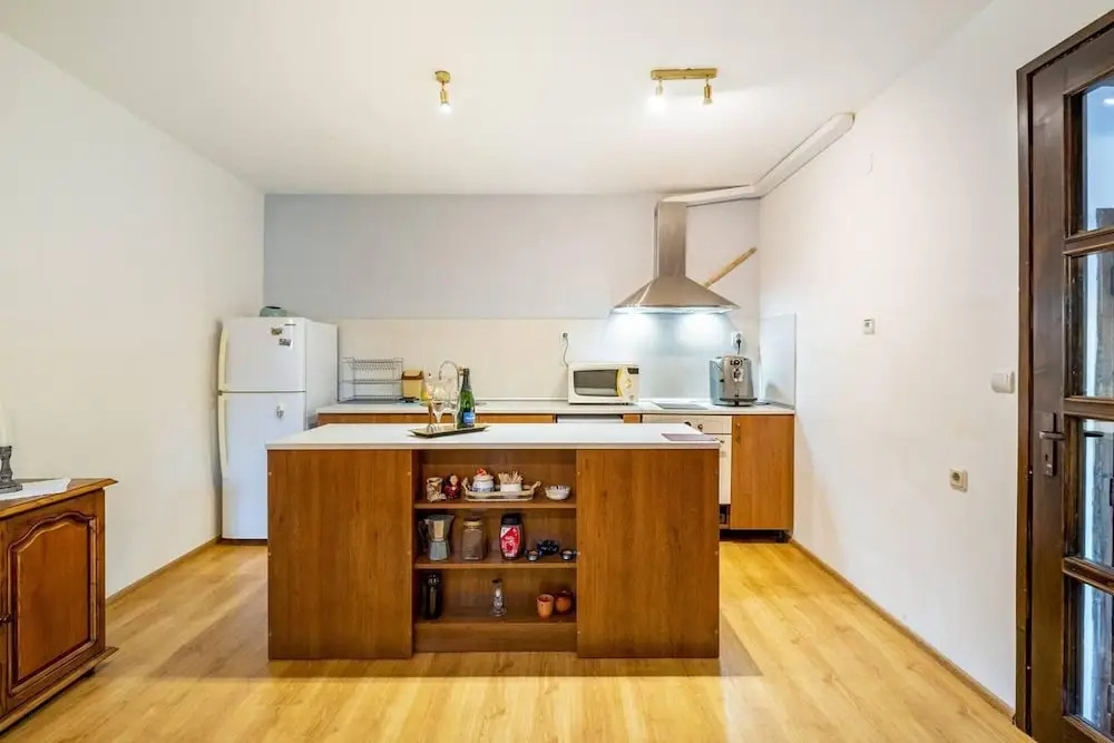 Lovely 5-bed Authentic House in the Arbanasi