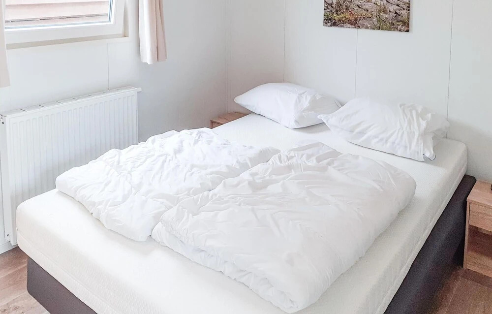 Gorgeous Home In Heinkenszand With Wifi