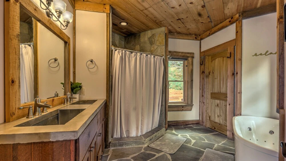 Rocknview Lodge by Escape to Blue Ridge