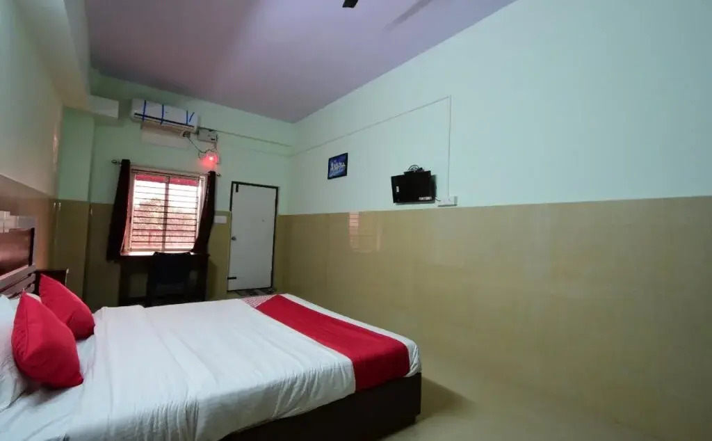 Ssg Residency By OYO Rooms