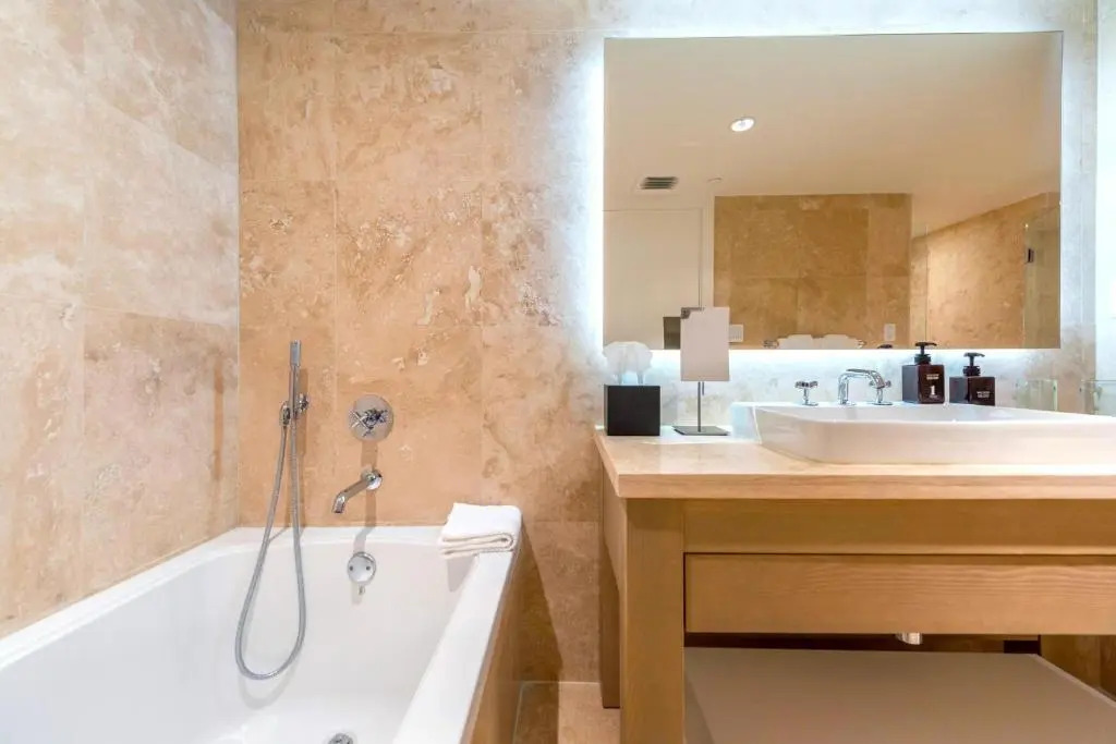 1 bedroom Ocean View located at 1 Hotel and Homes South Beach -906