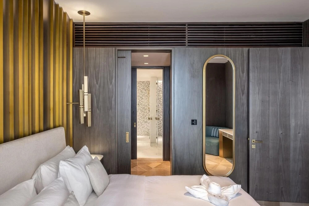Luxury Apartment w Incredible Views at Five on the Palm