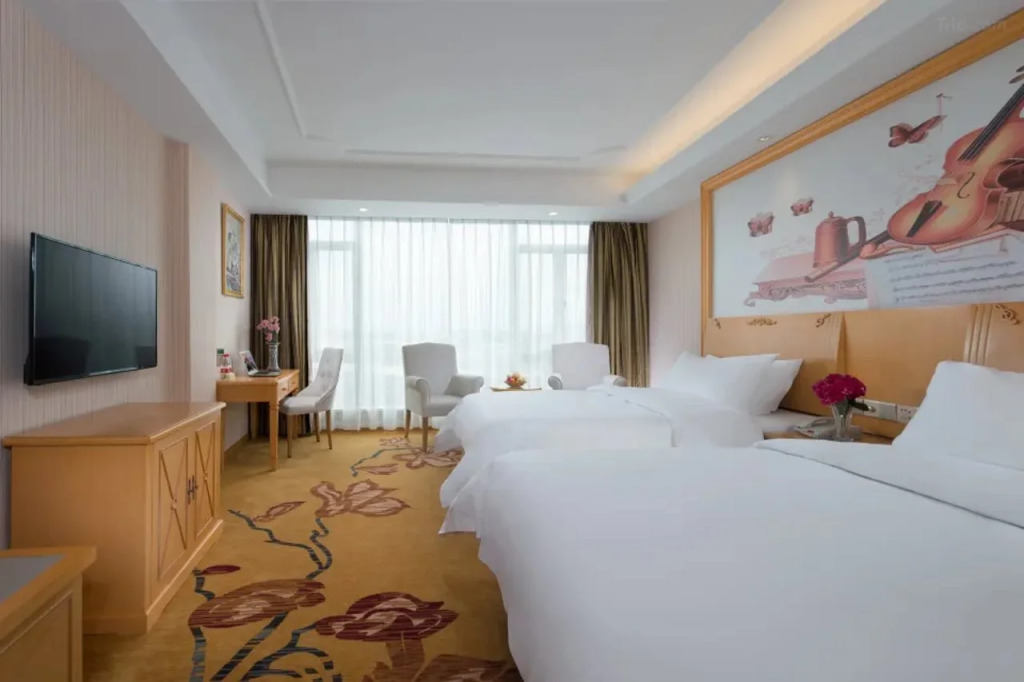 Vienna Hotel (Guangzhou Nansha Lanhe Store)