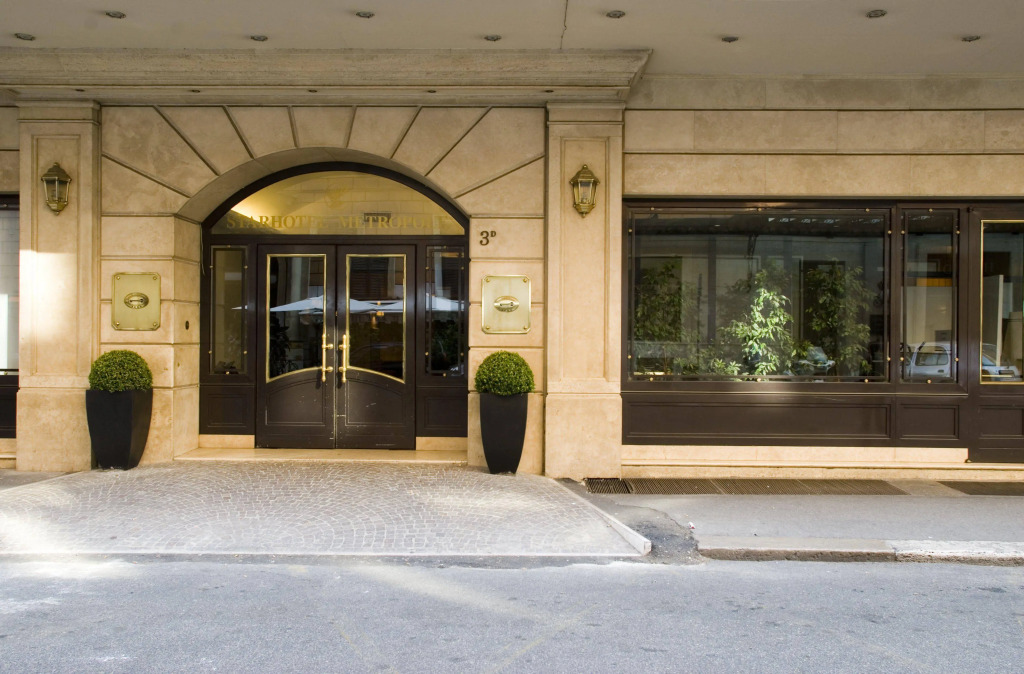 Отель Starhotels Metropole