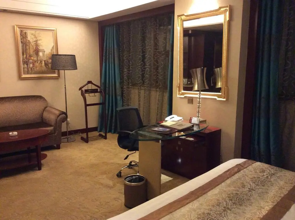 New Paris Hotel - Harbin
