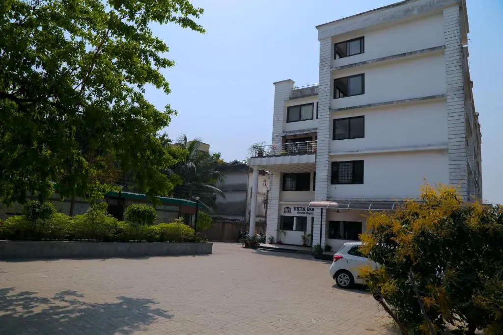 Yaksha Holiday Home