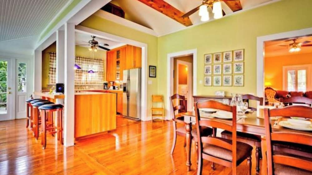 Casa de Rosalie by AvantStay