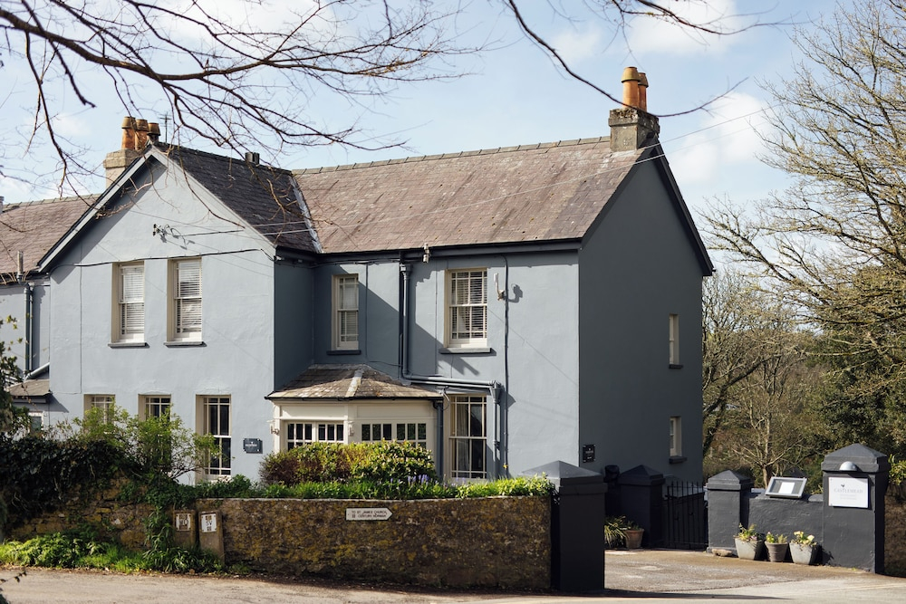 Castlemead Country House By The Sea