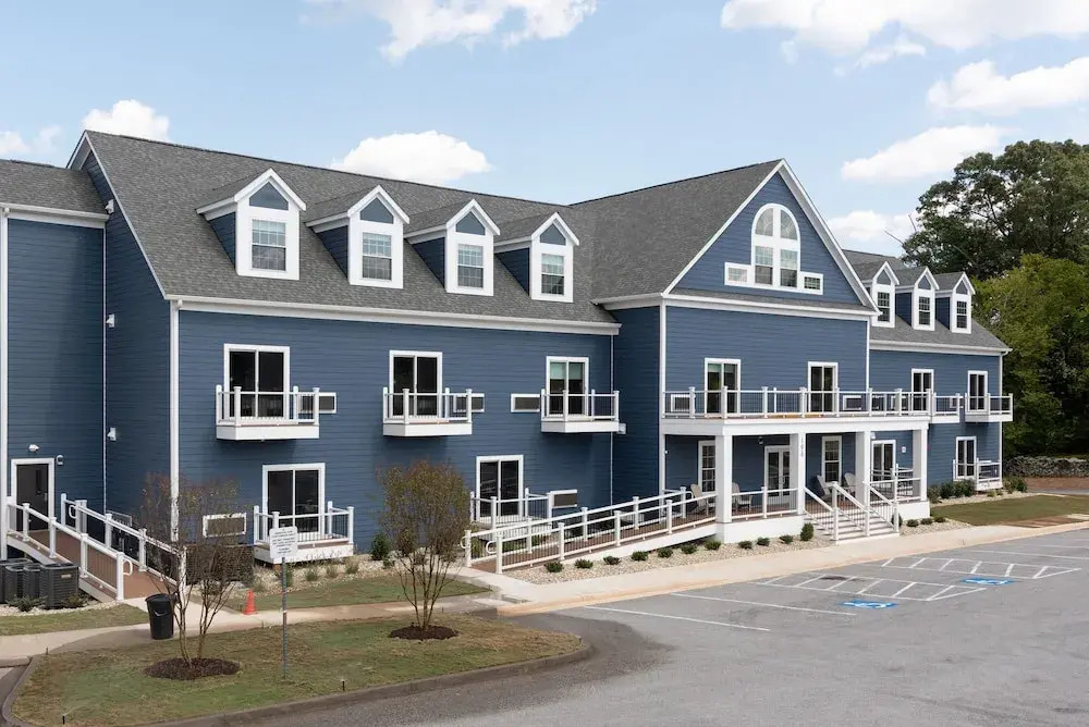 Boardwalk Hotel On Lake Anna By Kasa