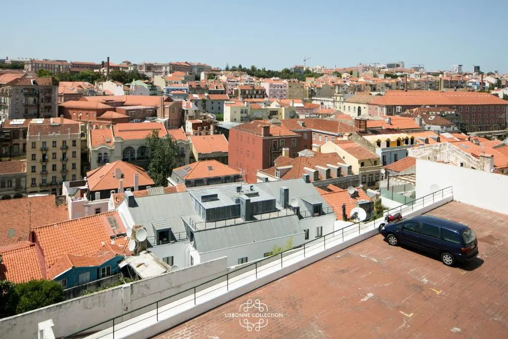 Elegance Lisbon View 68 by Lisbonne Collection