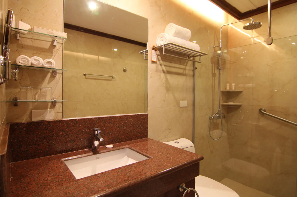 Alta D' Tagaytay Hotel