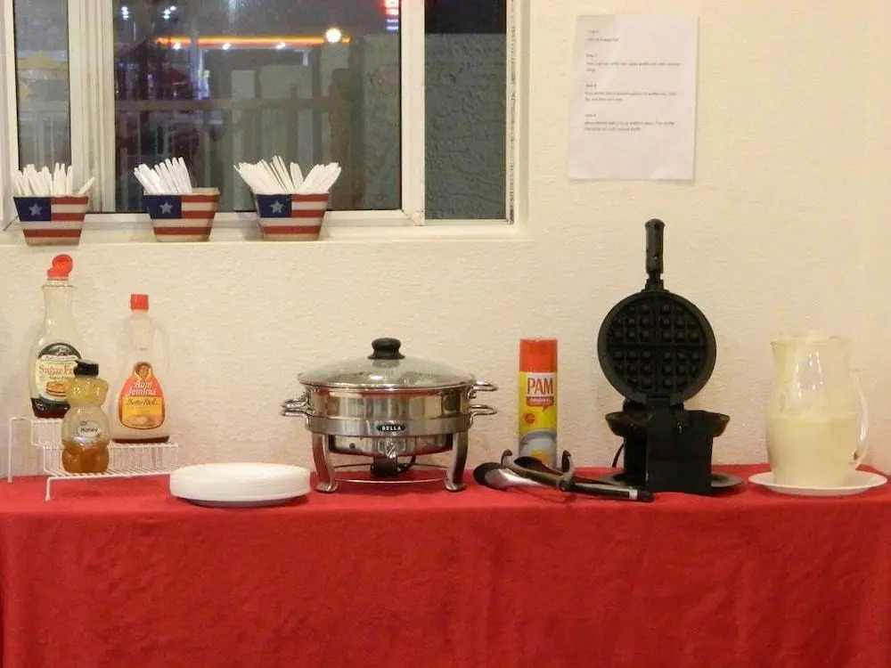 Americas Choice Inn & Suites
