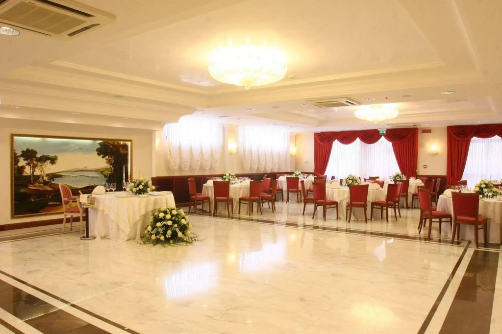 Hotel Rossemi