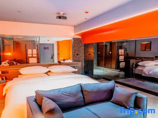 Xishui Yaroman City B&B Hotel