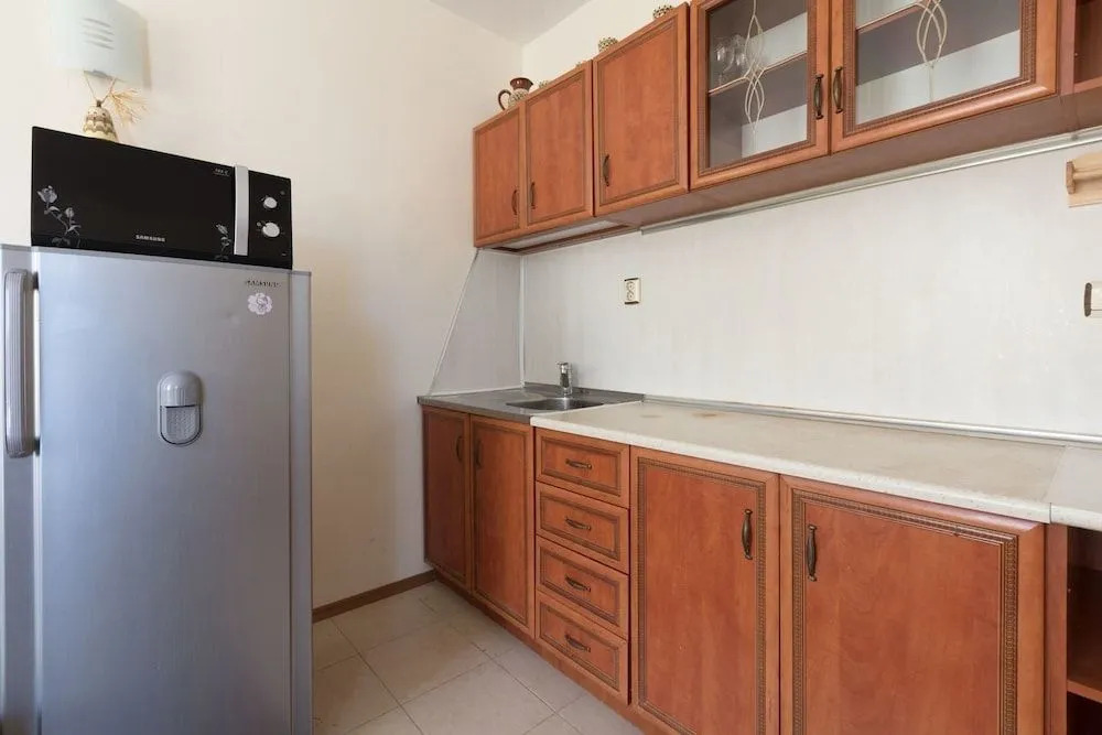 Two Bedroom Apartment with Kitchen