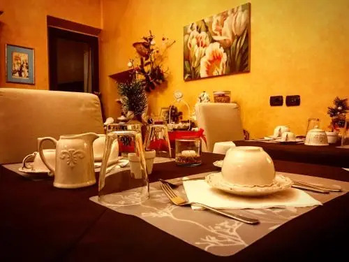 S. Faustino Rooms